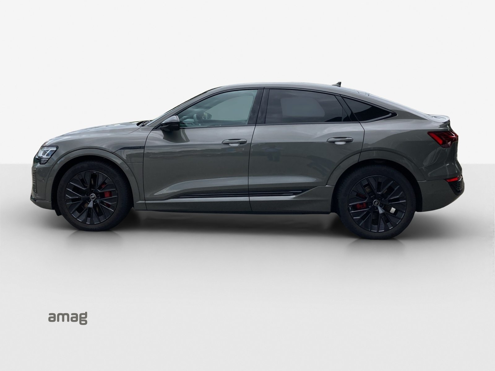 AUDI Q8 Sportback 50 e-tron Black Edition, Electric, Second hand / Used, Automatic - 2