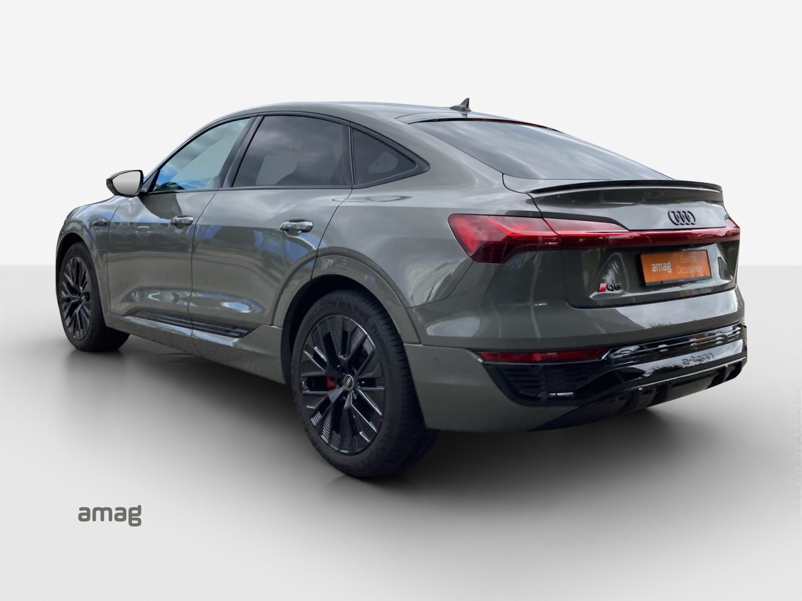 AUDI Q8 Sportback 50 e-tron Black Edition, Electric, Second hand / Used, Automatic - 3