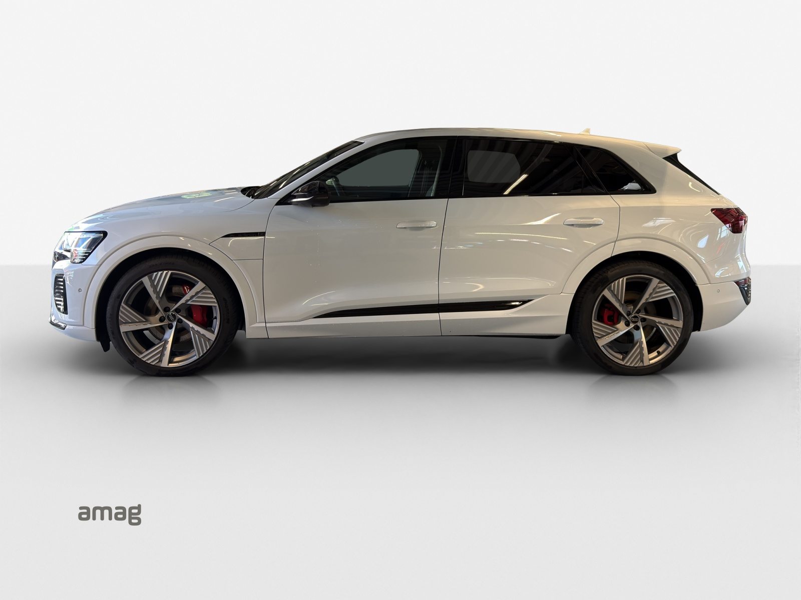 AUDI Q8 55 e-tron Black Edition, Electric, Second hand / Used, Automatic - 2