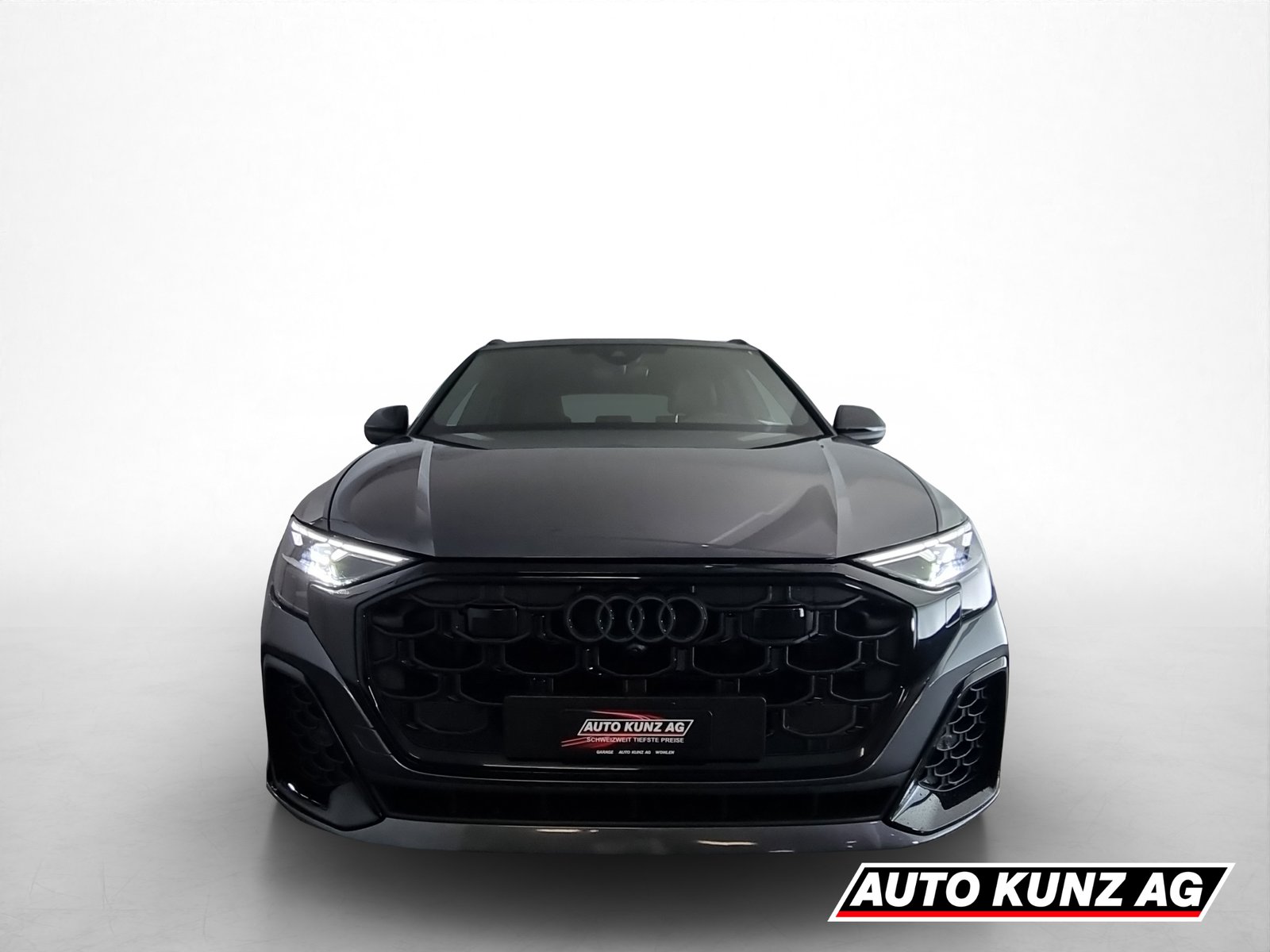 AUDI Q8 3.0 50 TDI quattro S-Tronic Black Line, Mild-Hybrid Petrol/Electric, Second hand / Used, Automatic - 2