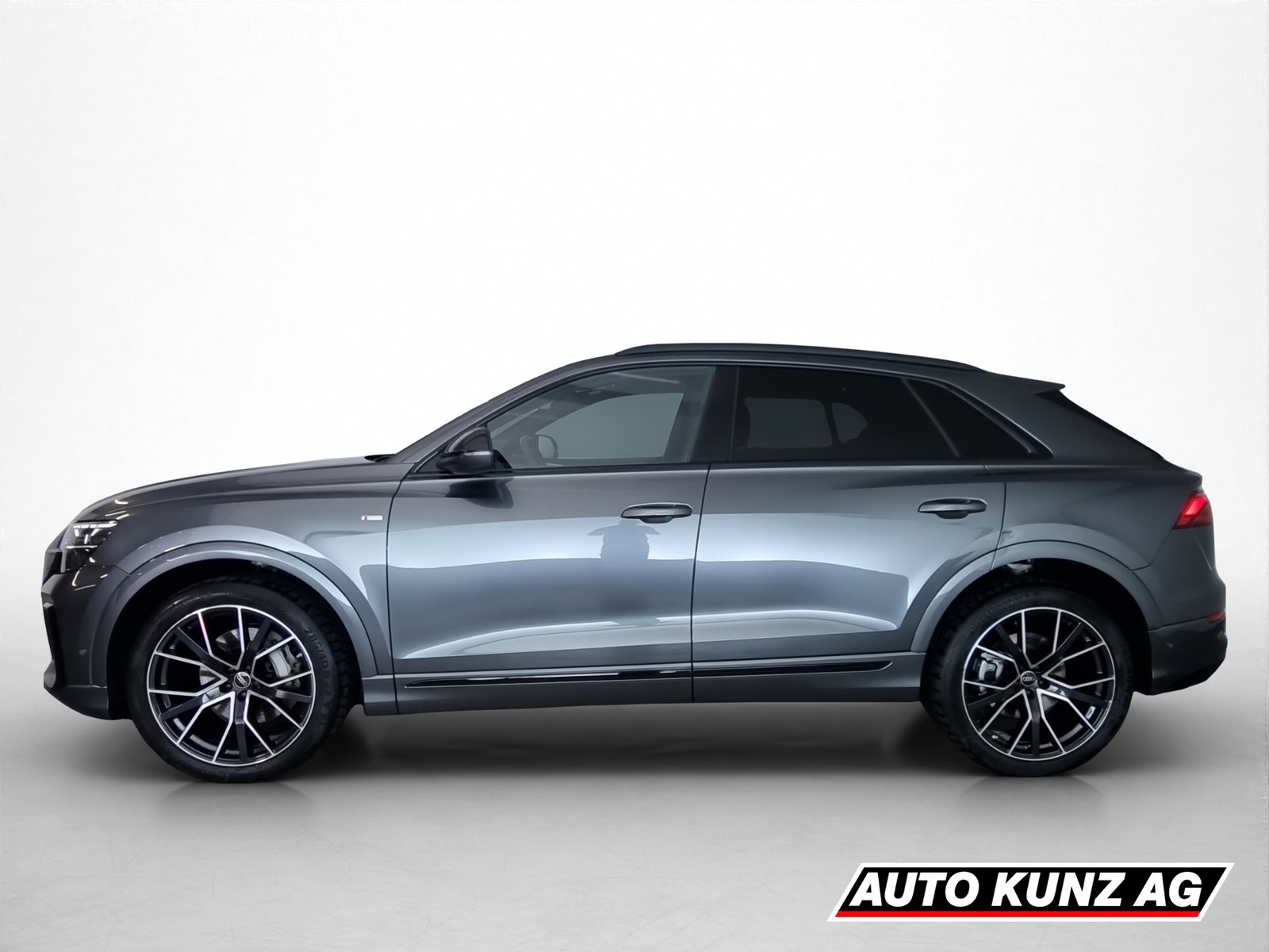 AUDI Q8 3.0 50 TDI quattro S-Tronic Black Line, Mild-Hybrid Petrol/Electric, Second hand / Used, Automatic - 3