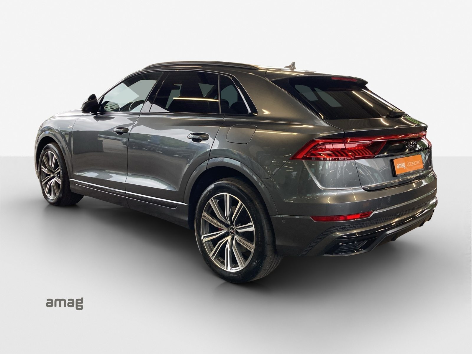 AUDI Q8 60 TFSI e, Voll-Hybrid Benzin/Elektro, Occasion / Gebraucht, Automatik - 3