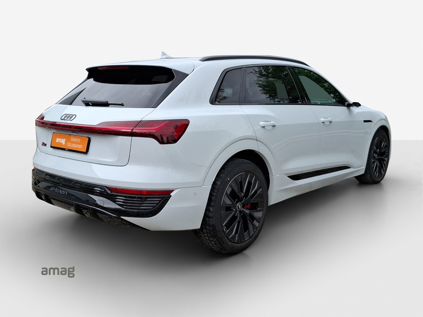 AUDI Q8 55 e-tron S line, Elektro, Occasion / Gebraucht, Automatik - 6
