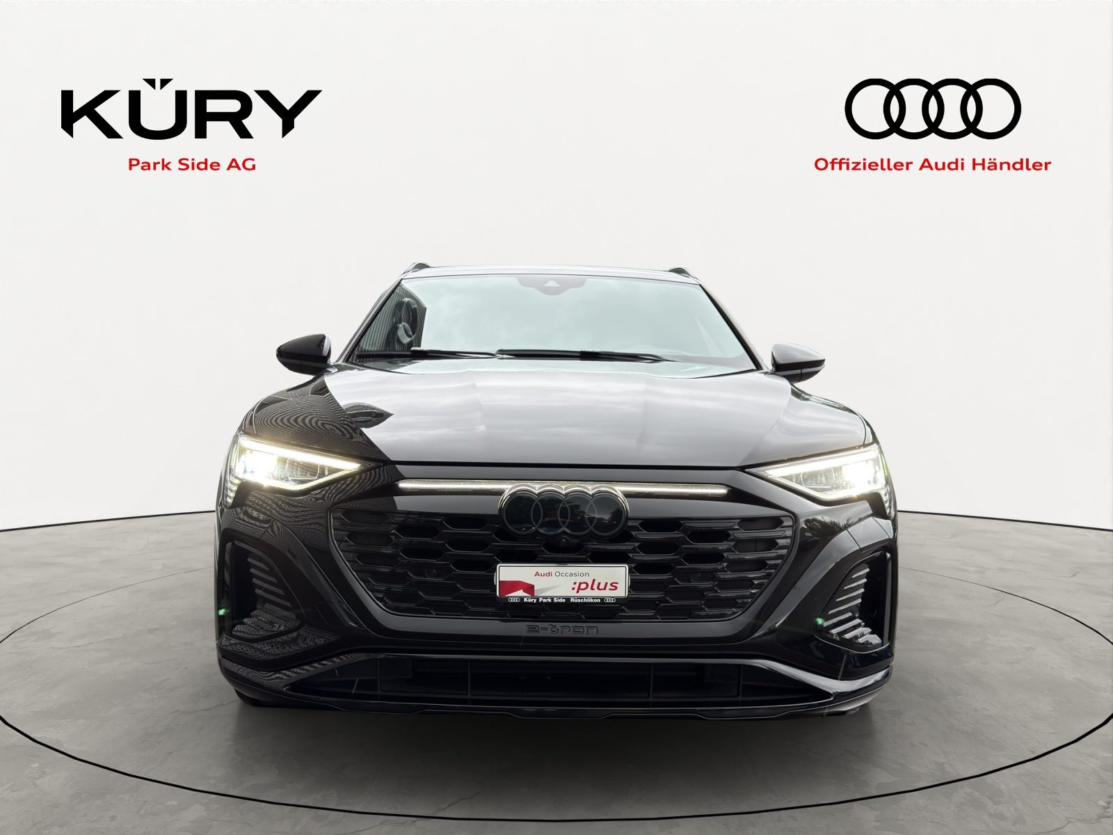 AUDI Q8 50 e-tron Black Edition, Elektro, Occasion / Gebraucht, Automatik - 2