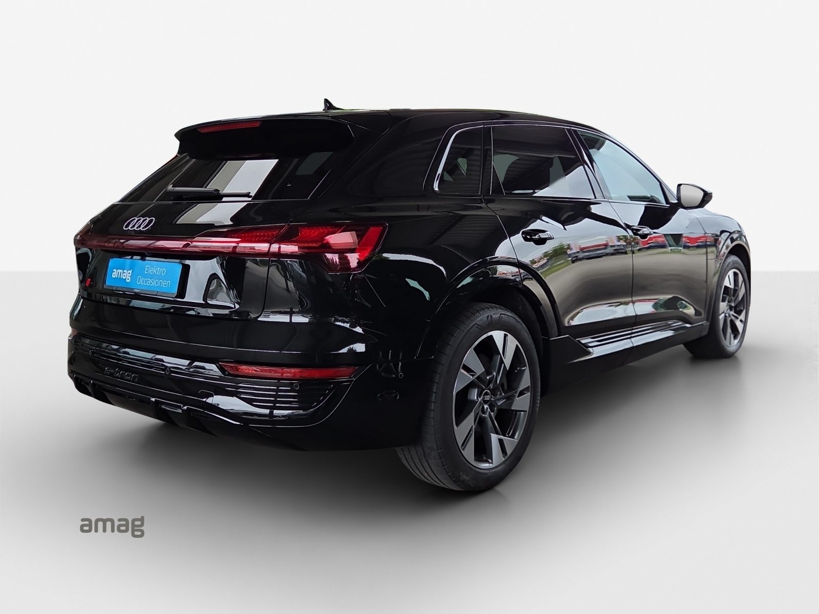AUDI Q8 50 e-tron S line, Elektro, Occasion / Gebraucht, Automatik - 6