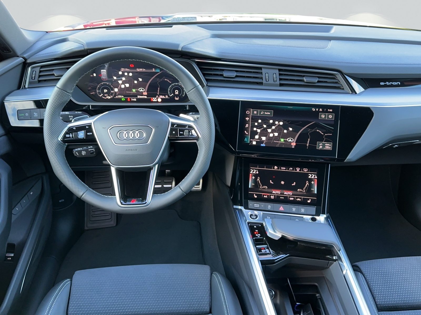 AUDI Q8 50 e-tron S line, Electric, Second hand / Used, Automatic - 5