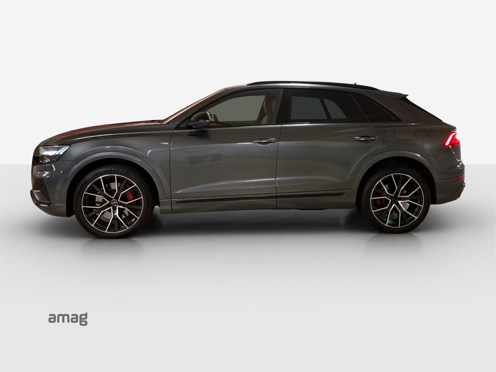 AUDI Q8 55 TFSI e Black Edition, Full-Hybrid Petrol/Electric, Second hand / Used, Automatic - 2