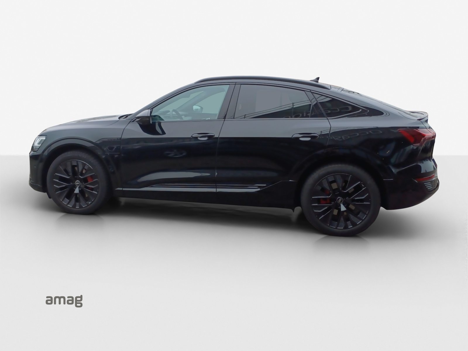 AUDI Q8 Sportback 55 e-tron Black Edition, Elektro, Occasion / Gebraucht, Automatik - 2