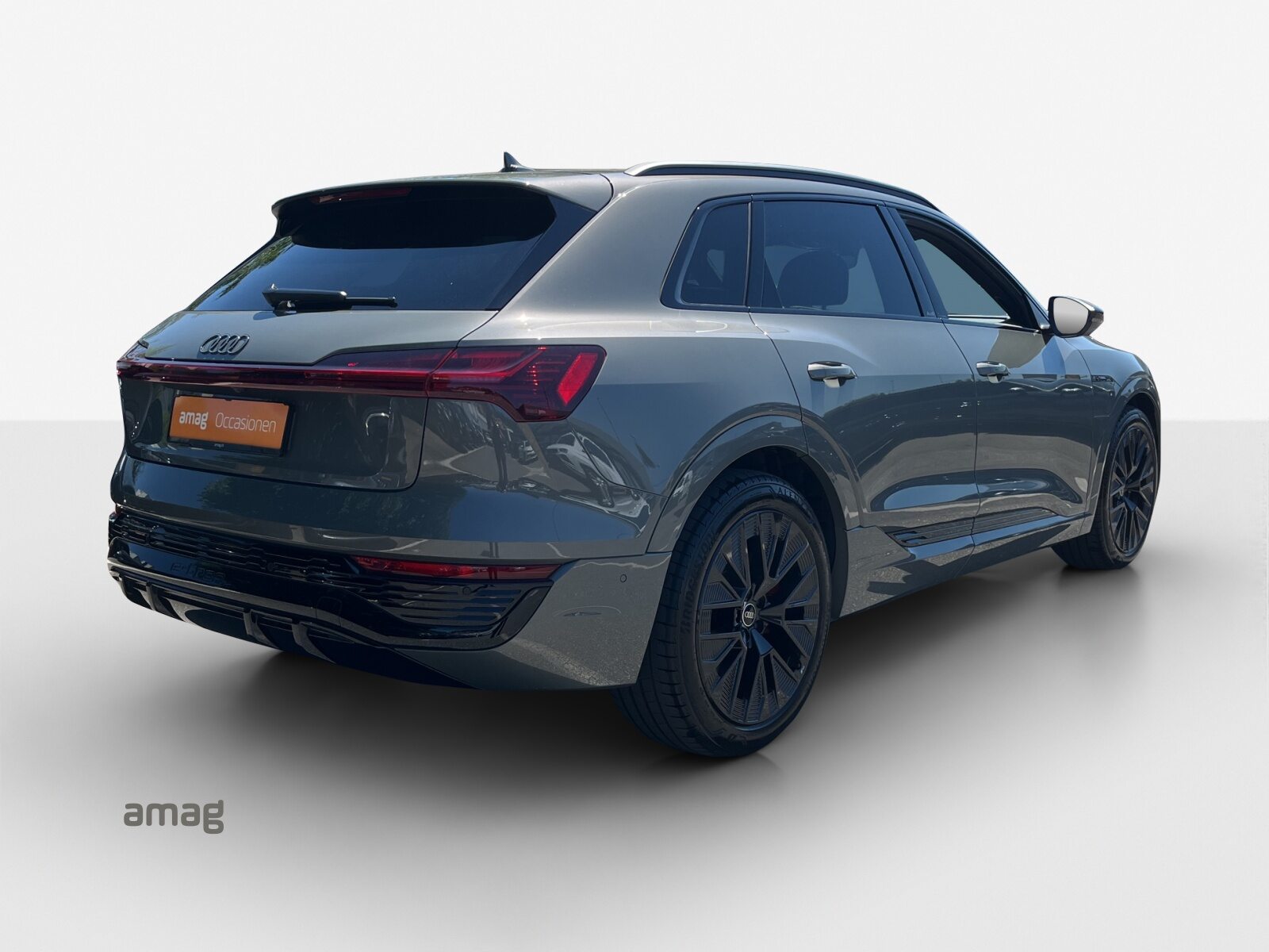 AUDI Q8 55 e-tron Black Edition, Elektro, Occasion / Gebraucht, Automatik - 6