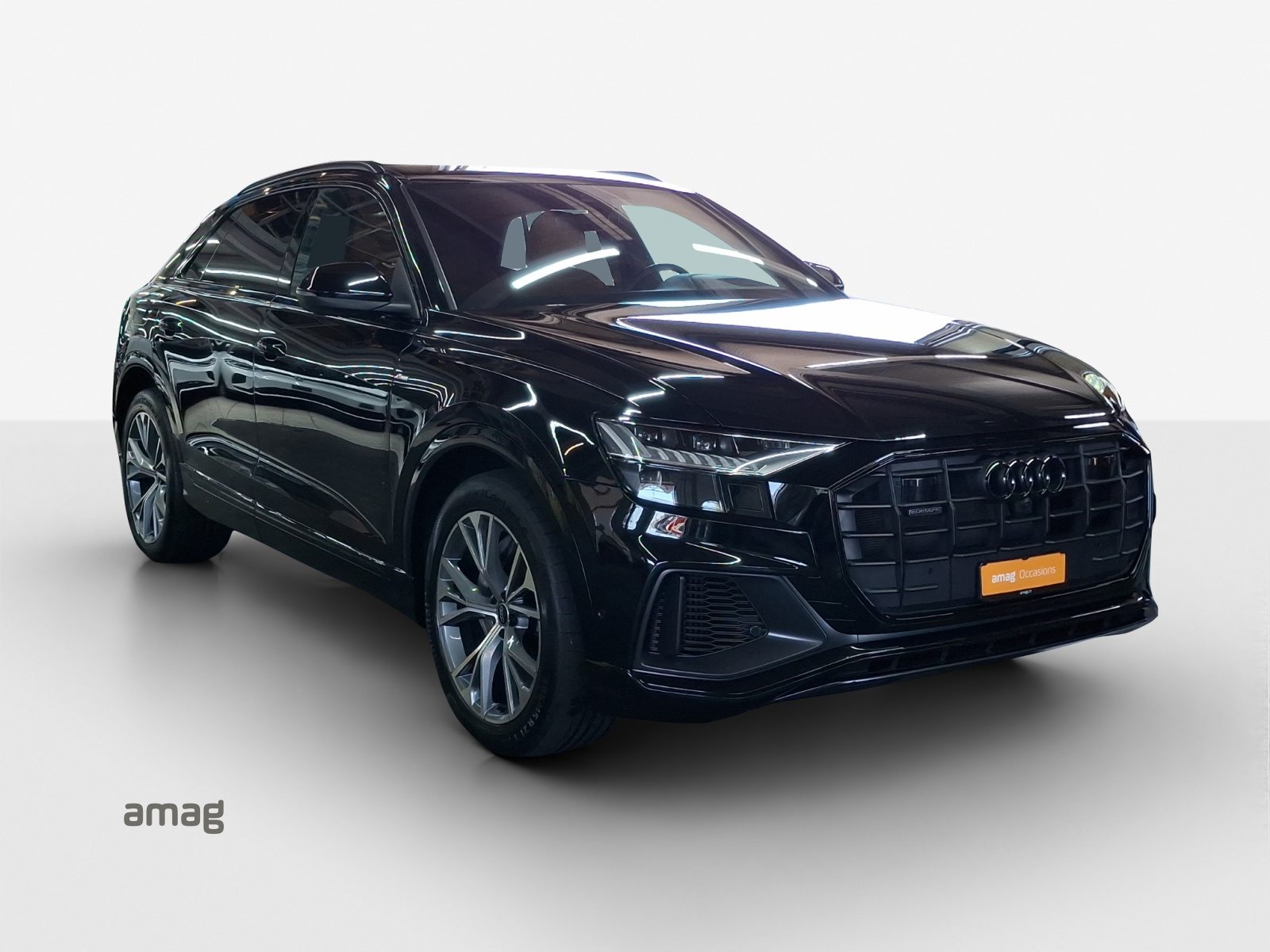 AUDI Q8 55 TFSI e Black Edition, Full-Hybrid Petrol/Electric, Second hand / Used, Automatic - 6