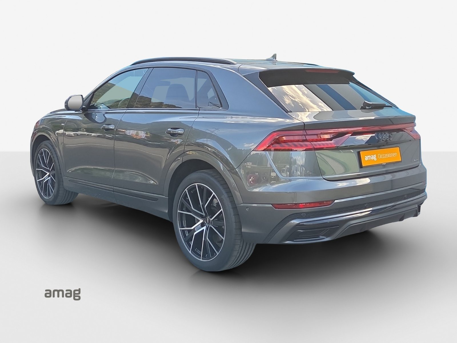 AUDI Q8 55 TFSI, Benzin, Occasion / Gebraucht, Automatik - 3