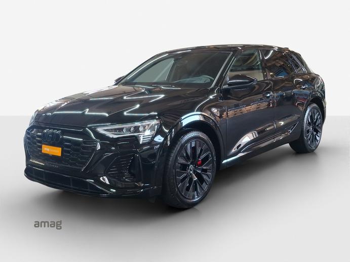 AUDI Q8 55 e-tron Black Edition, Elektro, Occasion / Gebraucht, Automatik
