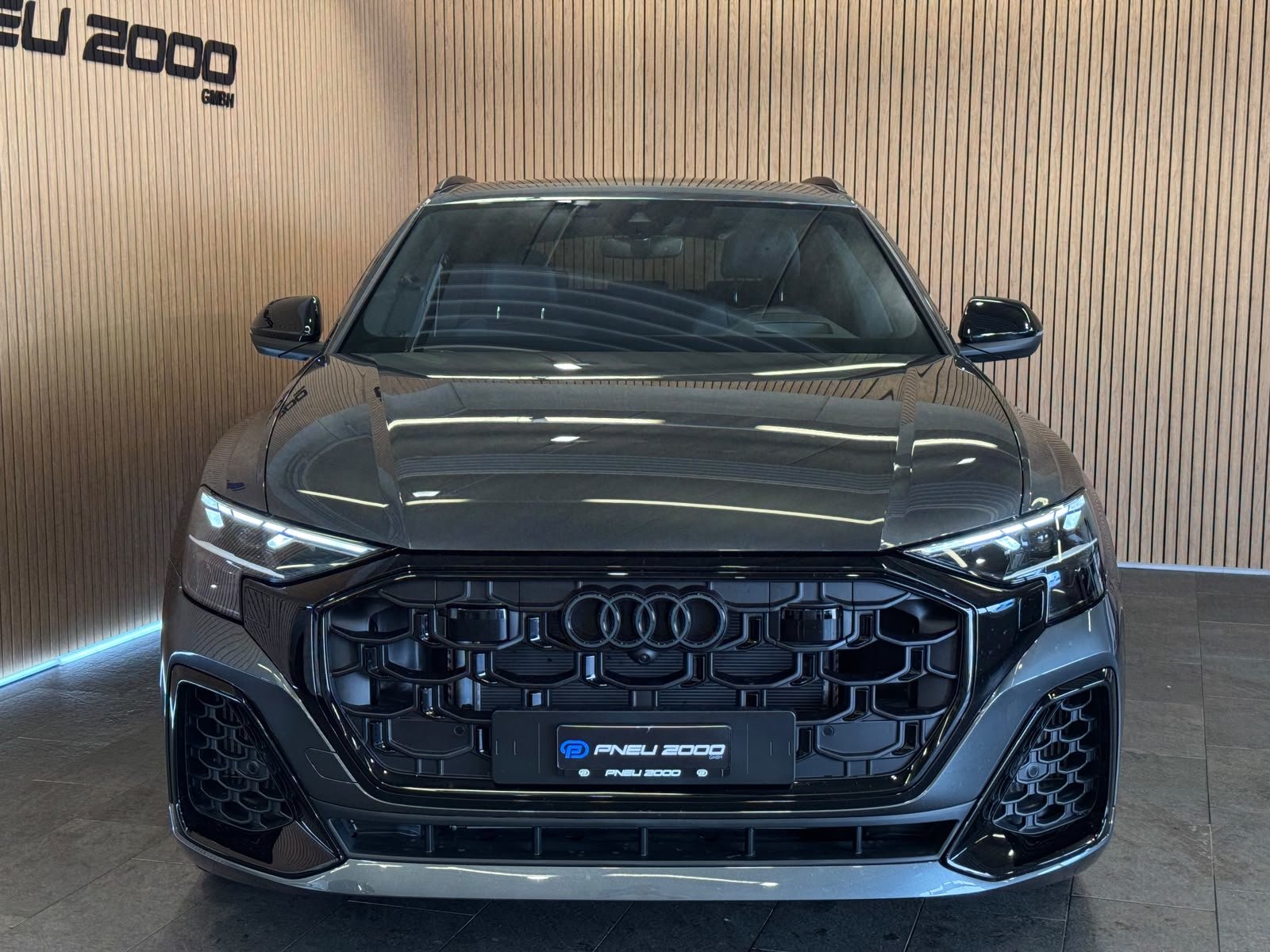 AUDI Q8 55 TFSI e quattro PHEV tiptronic, Plug-in-Hybrid Benzin/Elektro, Occasion / Gebraucht, Automatik - 3