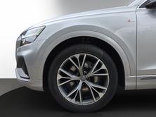 AUDI Q8 55 TFSI quattro tiptronic, Mild-Hybrid Benzin/Elektro, Occasion / Gebraucht, Automatik - 4