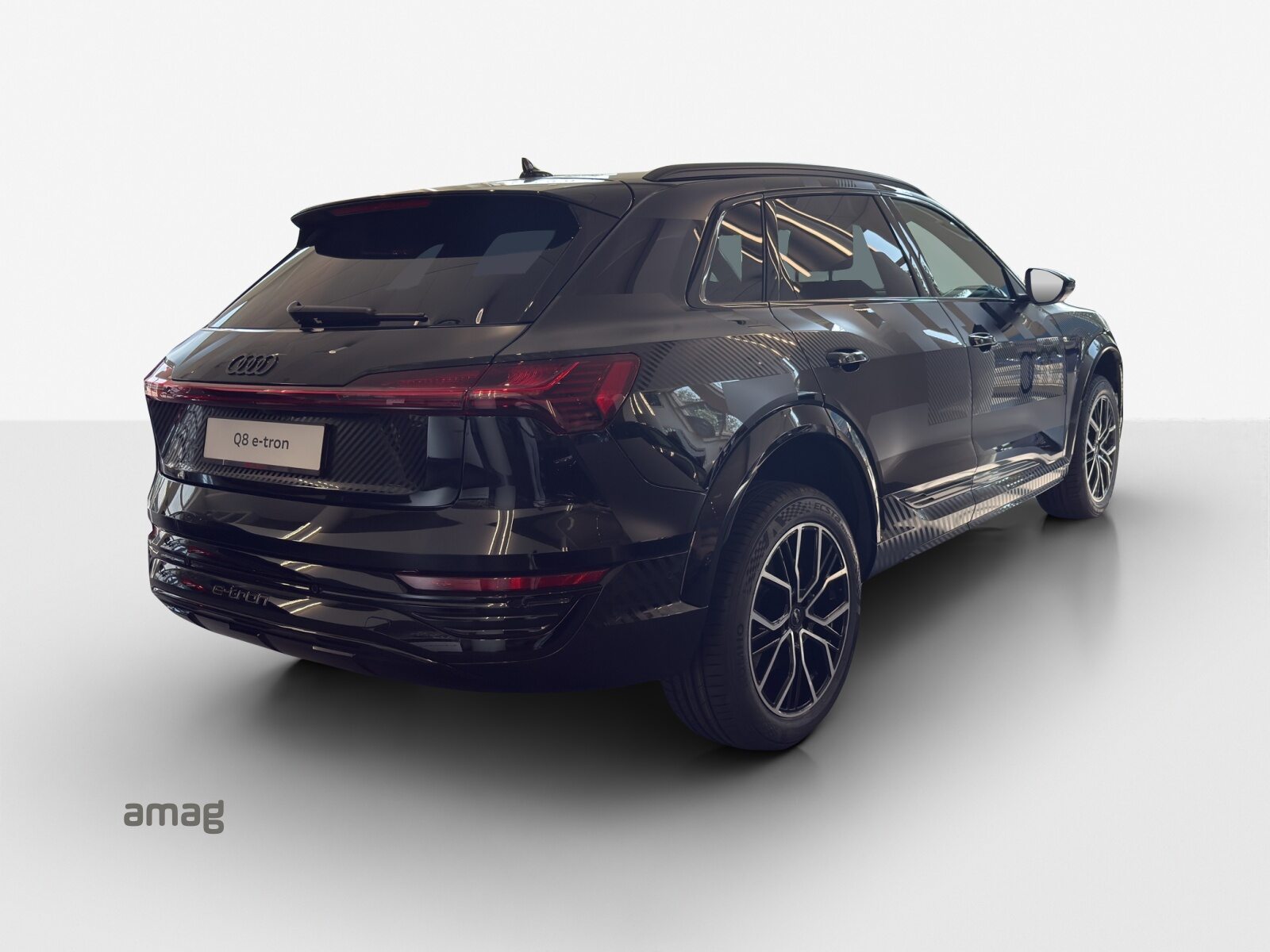 AUDI Q8 55 e-tron edition Dakar, Electric, Second hand / Used, Automatic - 4