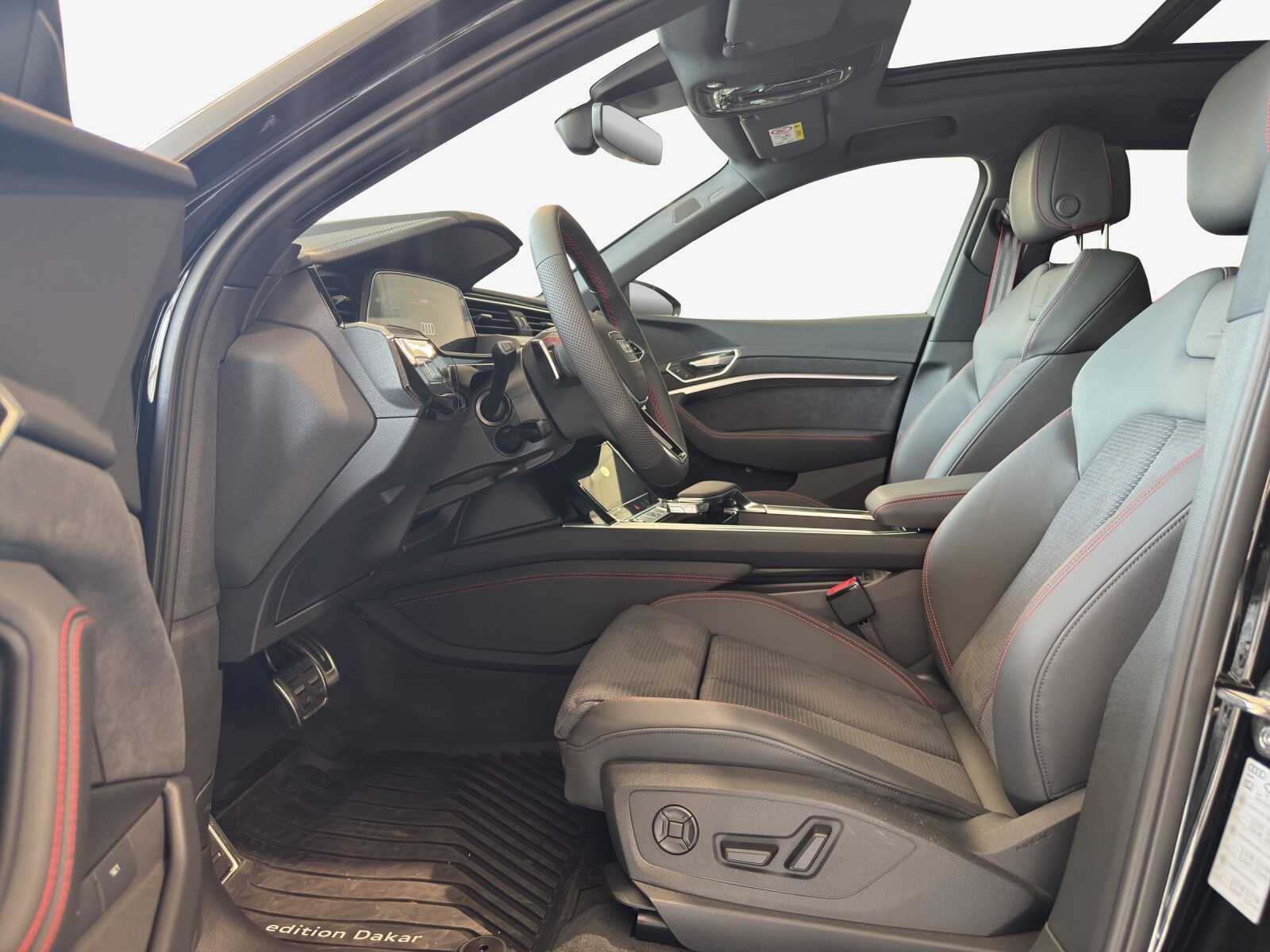 AUDI Q8 55 e-tron edition Dakar, Electric, Second hand / Used, Automatic - 7