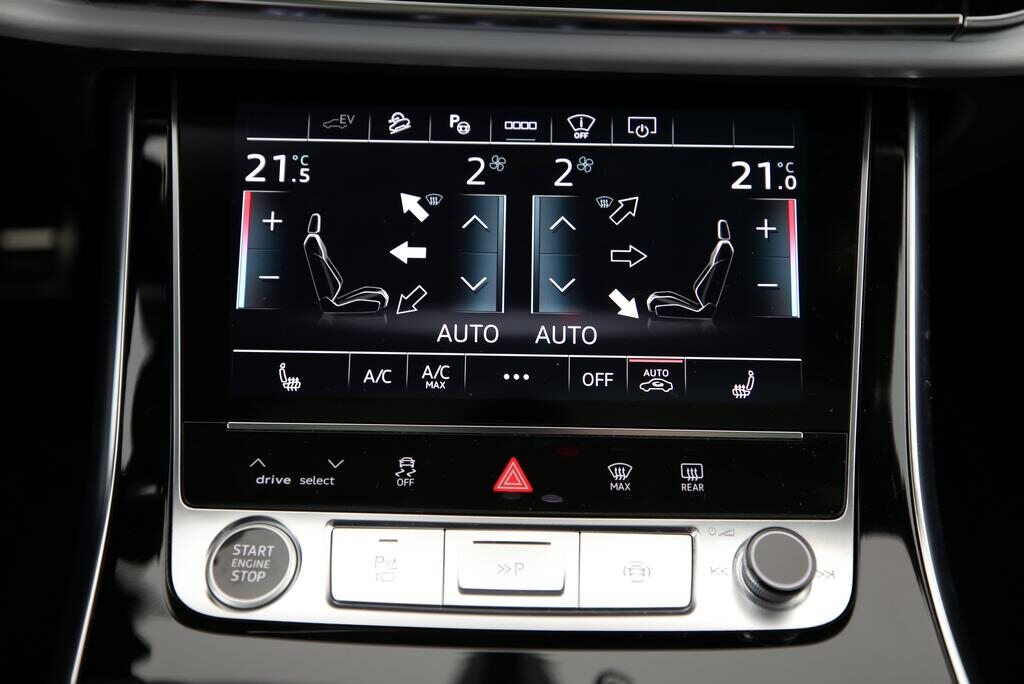 AUDI Q8 3.0 55 TFSI e quattro T-Tronic, Plug-in-Hybrid Benzina/Elettrica, Occasioni / Usate, Automatico - 7
