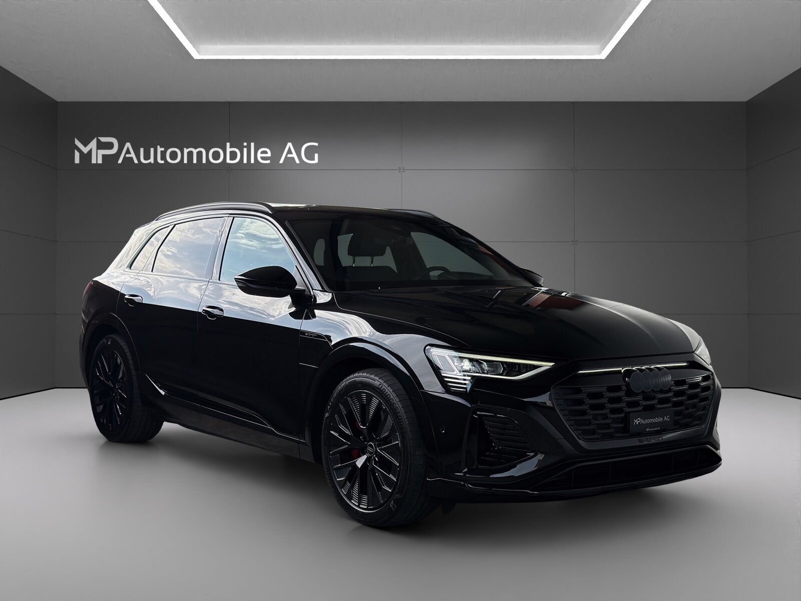 AUDI Q8 55 e-tron Black Edition quattro, Électrique, Occasion / Utilisé, Automatique - 2