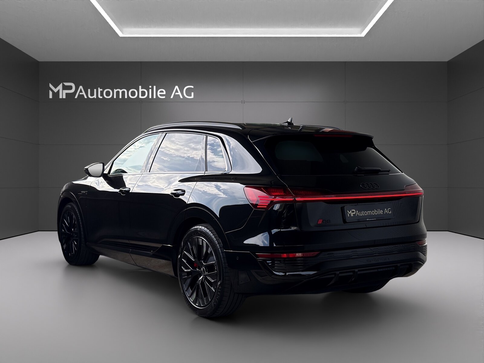 AUDI Q8 55 e-tron Black Edition quattro, Électrique, Occasion / Utilisé, Automatique - 5