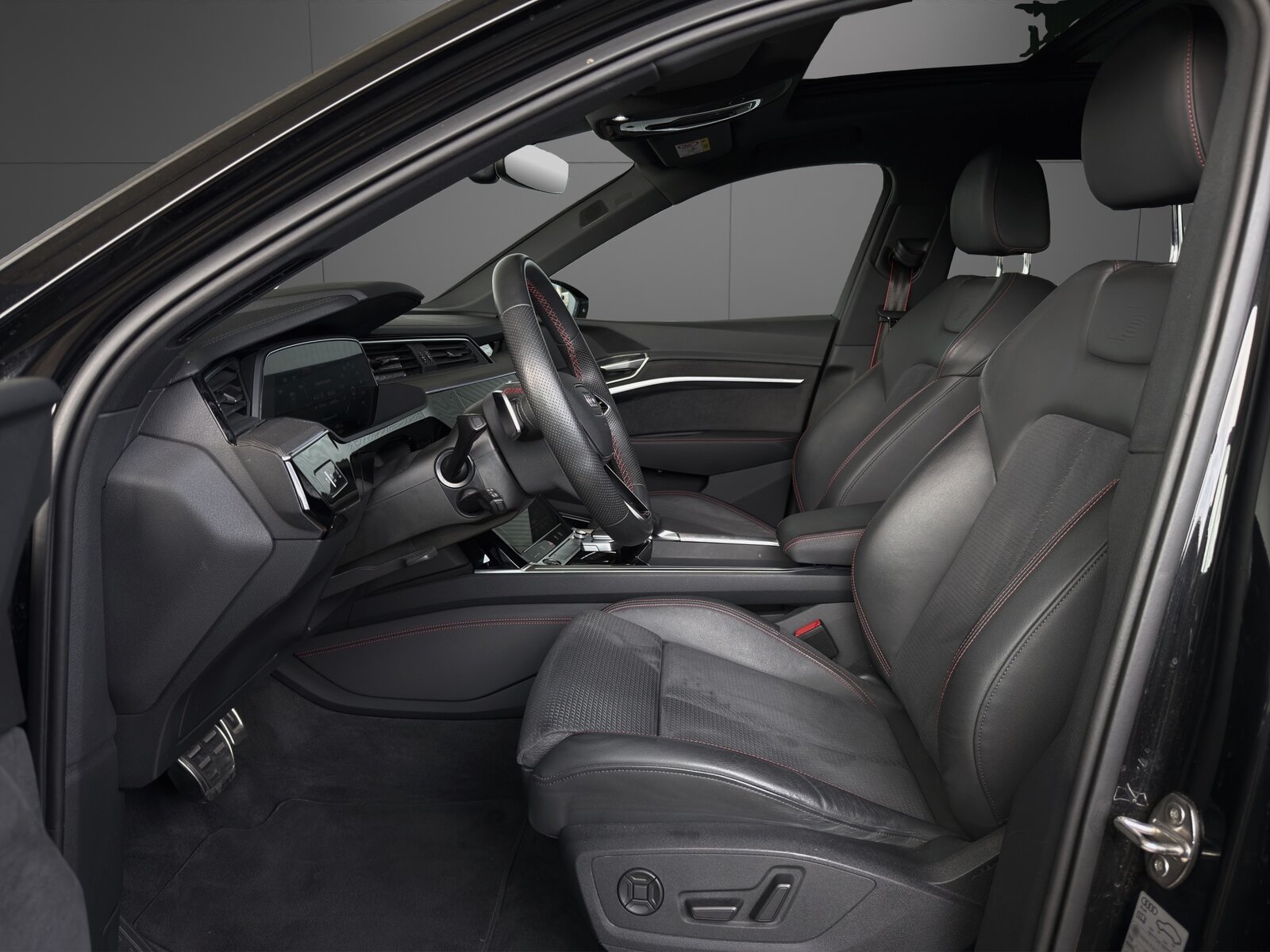 AUDI Q8 55 e-tron Black Edition quattro, Électrique, Occasion / Utilisé, Automatique - 6