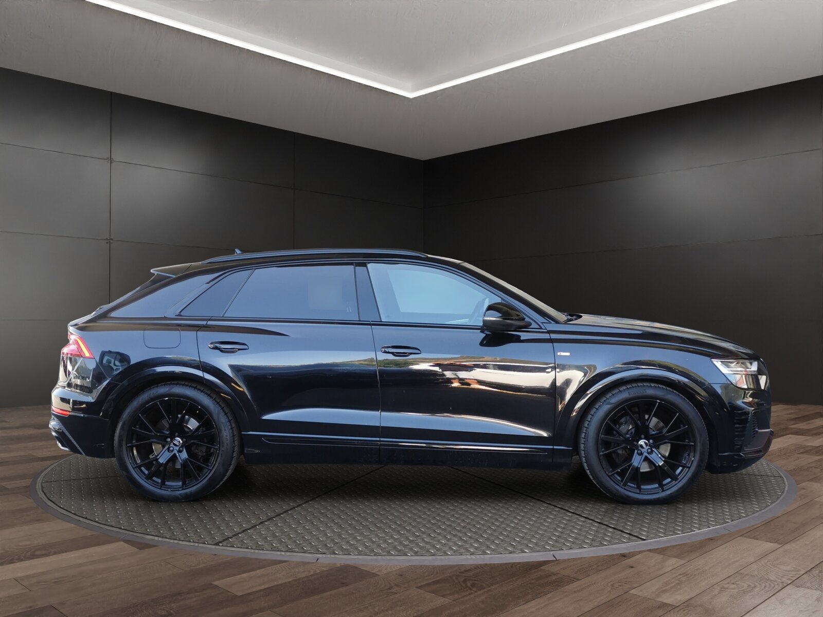 AUDI Q8 45 TDI quattro tiptronic, Mild-Hybrid Diesel/Elektro, Occasion / Gebraucht, Automatik - 6