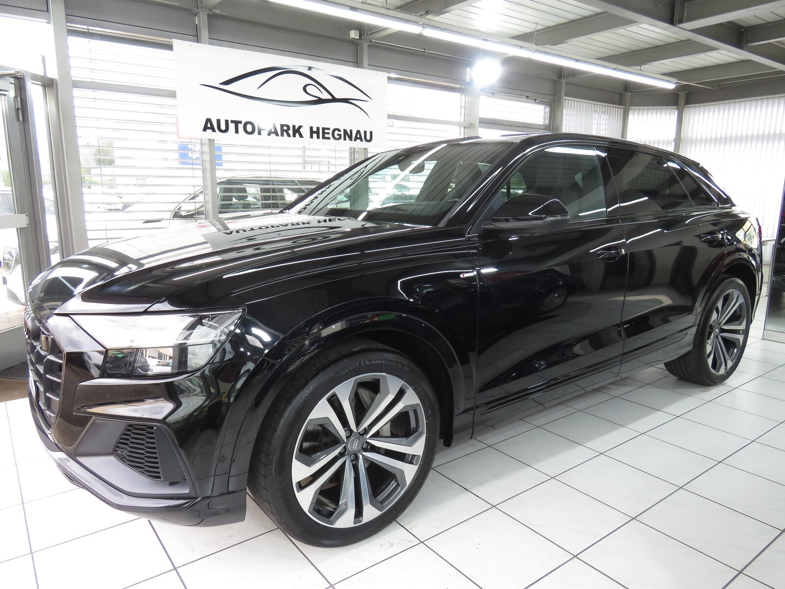 AUDI Q8 55 TFSI Quattro tiptronic