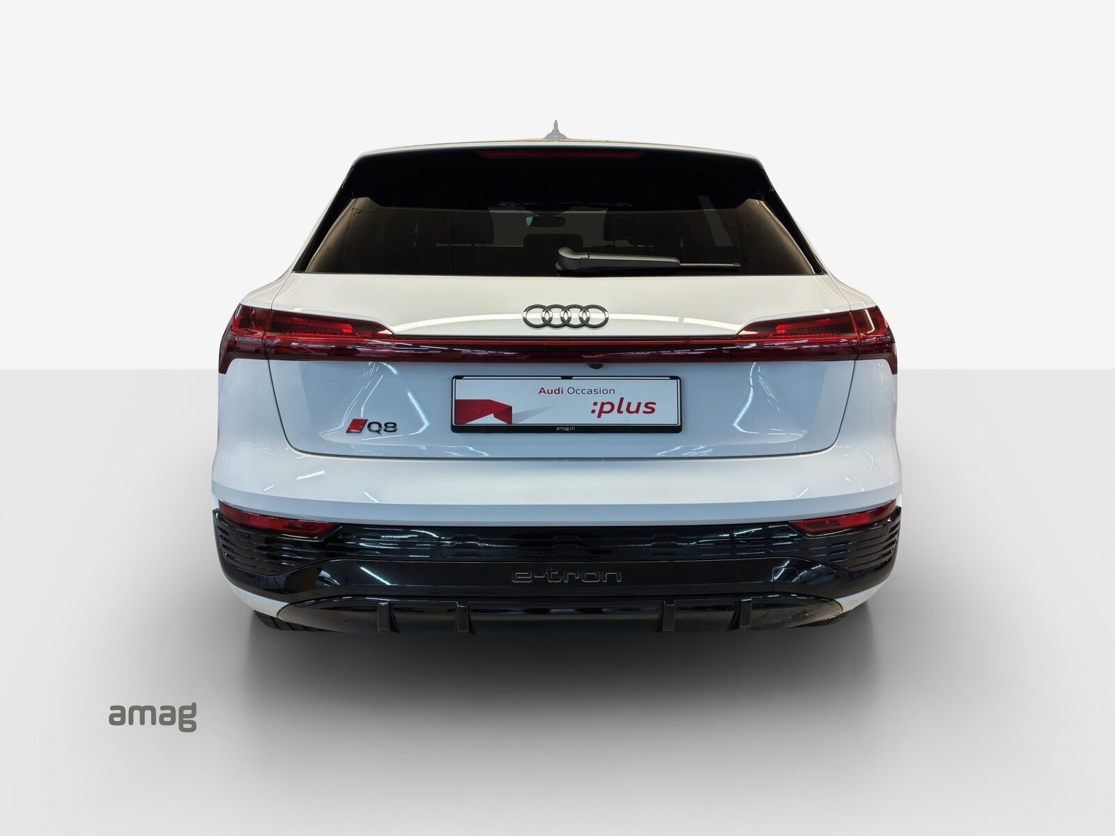 AUDI Q8 55 e-tron S line, Elektro, Occasion / Gebraucht, Automatik - 4