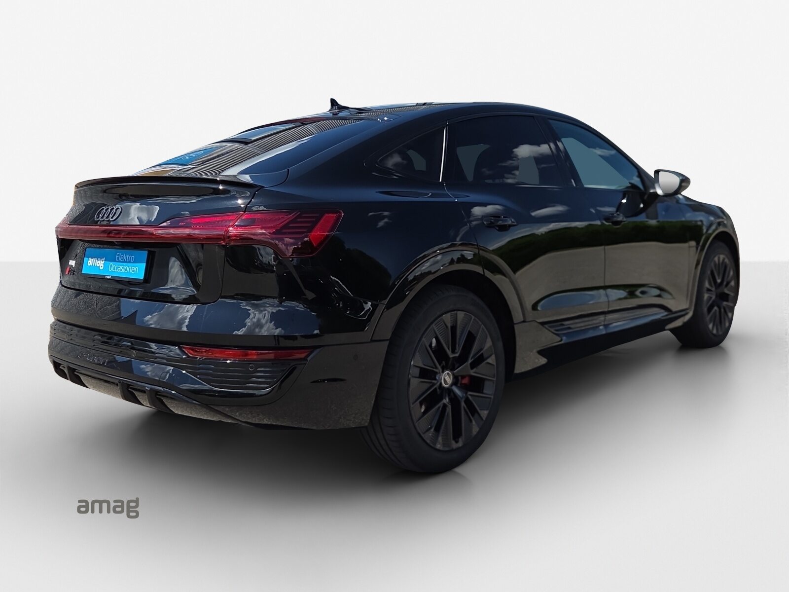 AUDI Q8 Sportback 55 e-tron Black Edition, Elektro, Occasion / Gebraucht, Automatik - 6