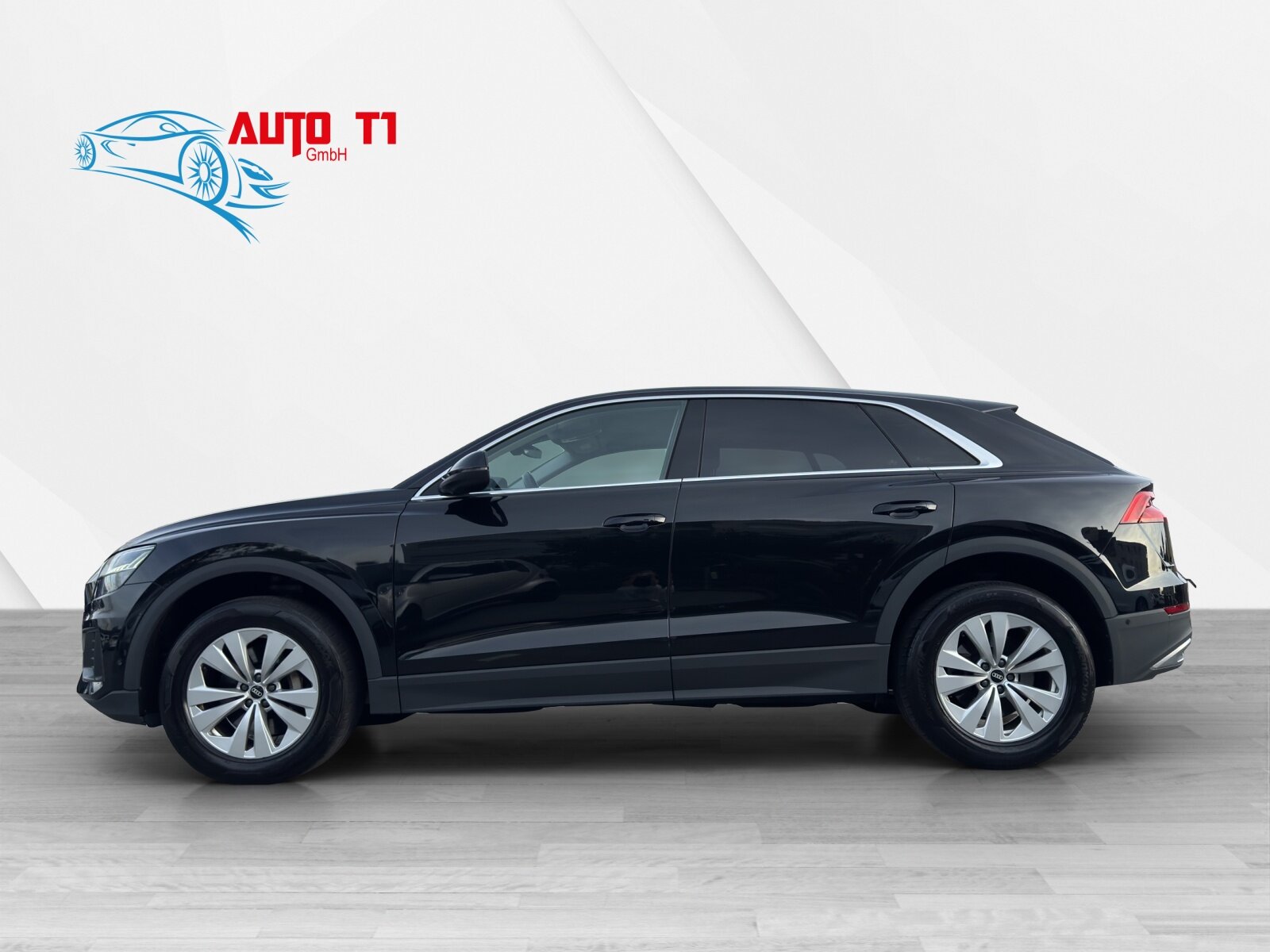 AUDI Q8 55 TFSI quattro tiptronic, Mild-Hybrid Benzin/Elektro, Occasion / Gebraucht, Automatik - 3
