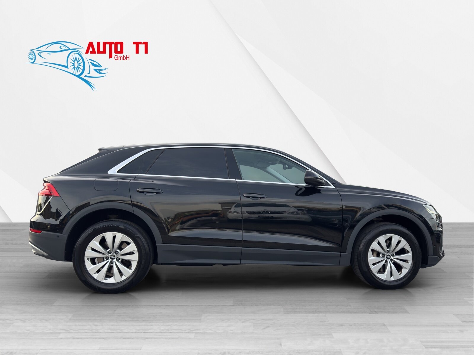 AUDI Q8 55 TFSI quattro tiptronic, Mild-Hybrid Benzin/Elektro, Occasion / Gebraucht, Automatik - 7