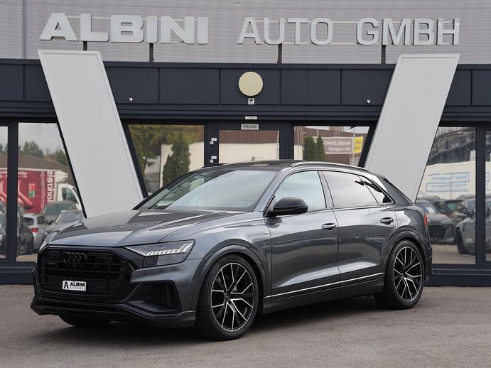 AUDI Q8 55 TFSI quattro tiptronic, Mild-Hybrid Benzin/Elektro, Occasion / Gebraucht, Automatik