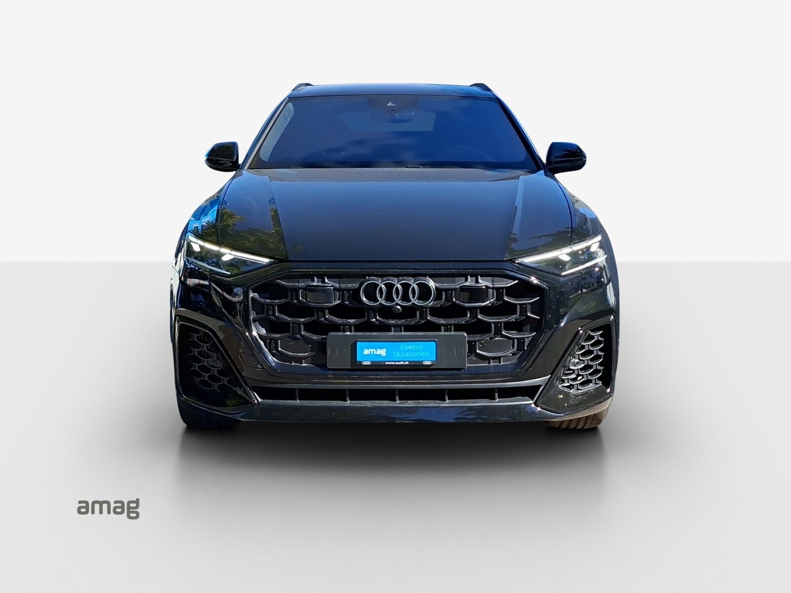 AUDI Q8 SUV TFSI e 290 kW, Full-Hybrid Petrol/Electric, Second hand / Used, Automatic - 7