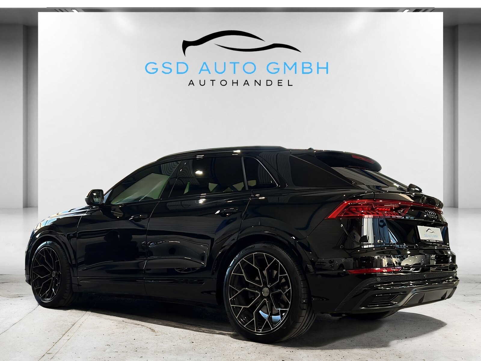 AUDI Q8 55 TFSI qu**S-Sportsitze,Allradlenkung,S-Line,SoftClose,, Hybride Léger Essence/Électricité, Occasion / Utilisé, Automatique - 3