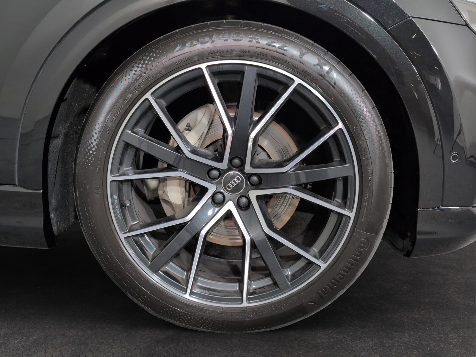 AUDI Q8 55 TFSI, Benzin, Occasion / Gebraucht, Automatik - 5