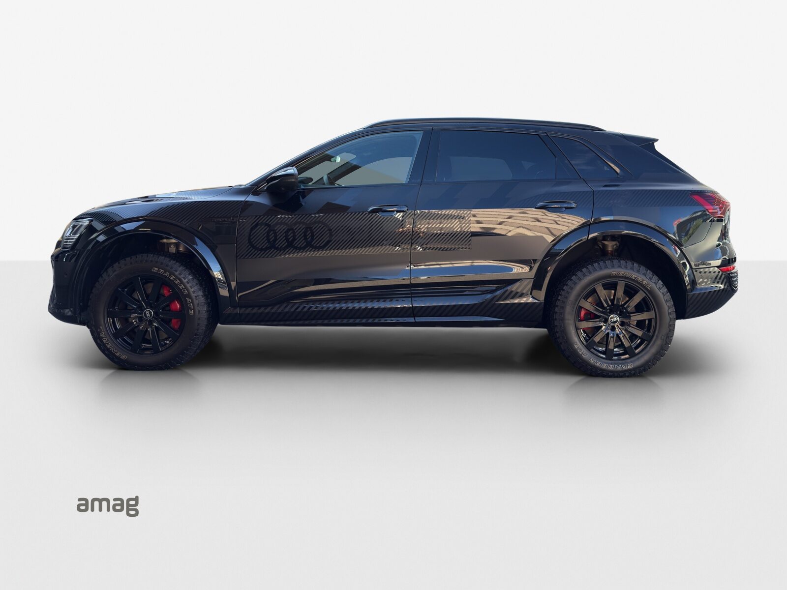 AUDI Q8 55 e-tron edition Dakar, Électrique, Occasion / Utilisé, Automatique - 2