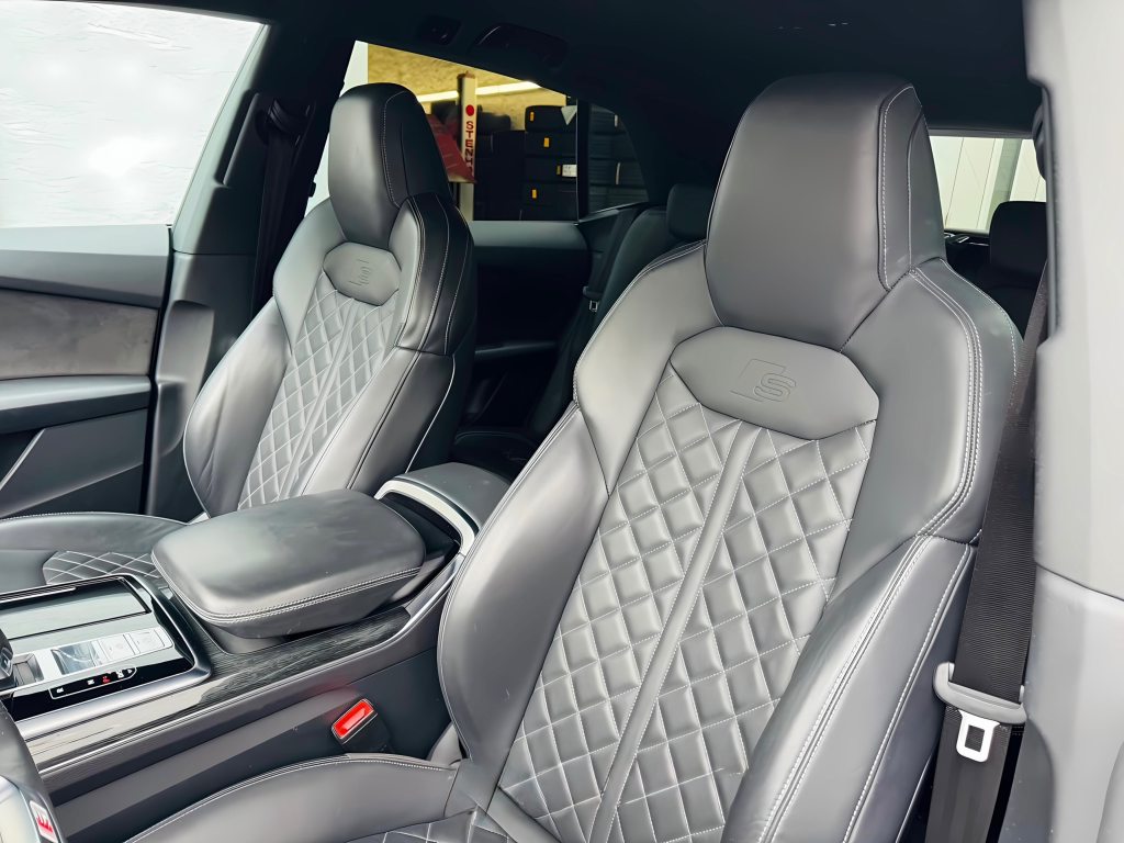AUDI Q8 3.0 50 TDI quattro T-Tronic, Mild-Hybrid Diesel/Elektro, Occasion / Gebraucht, Automatik - 5