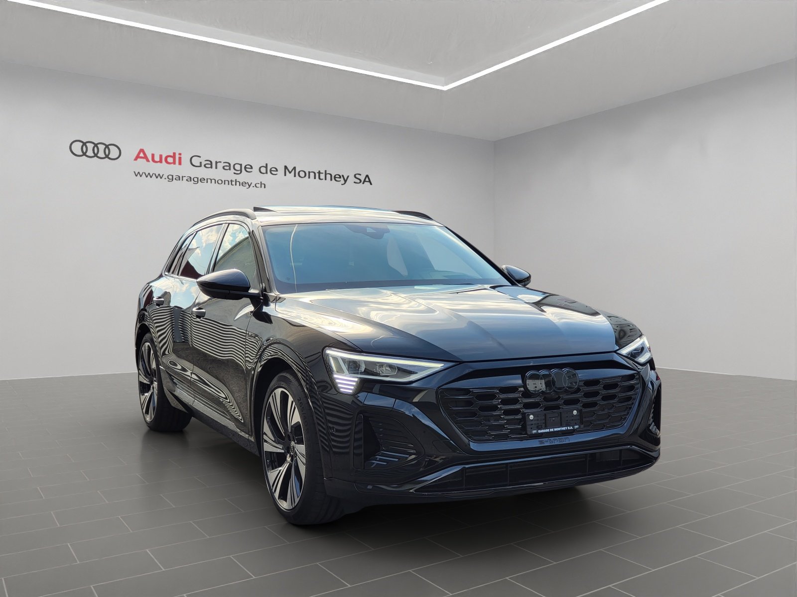 AUDI Q8 55 e-tron S line quattro, Elettrica, Auto dimostrativa, Automatico - 3