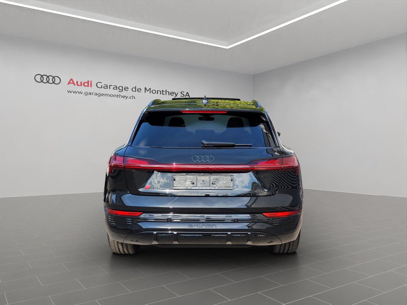 AUDI Q8 55 e-tron S line quattro, Elettrica, Auto dimostrativa, Automatico - 5