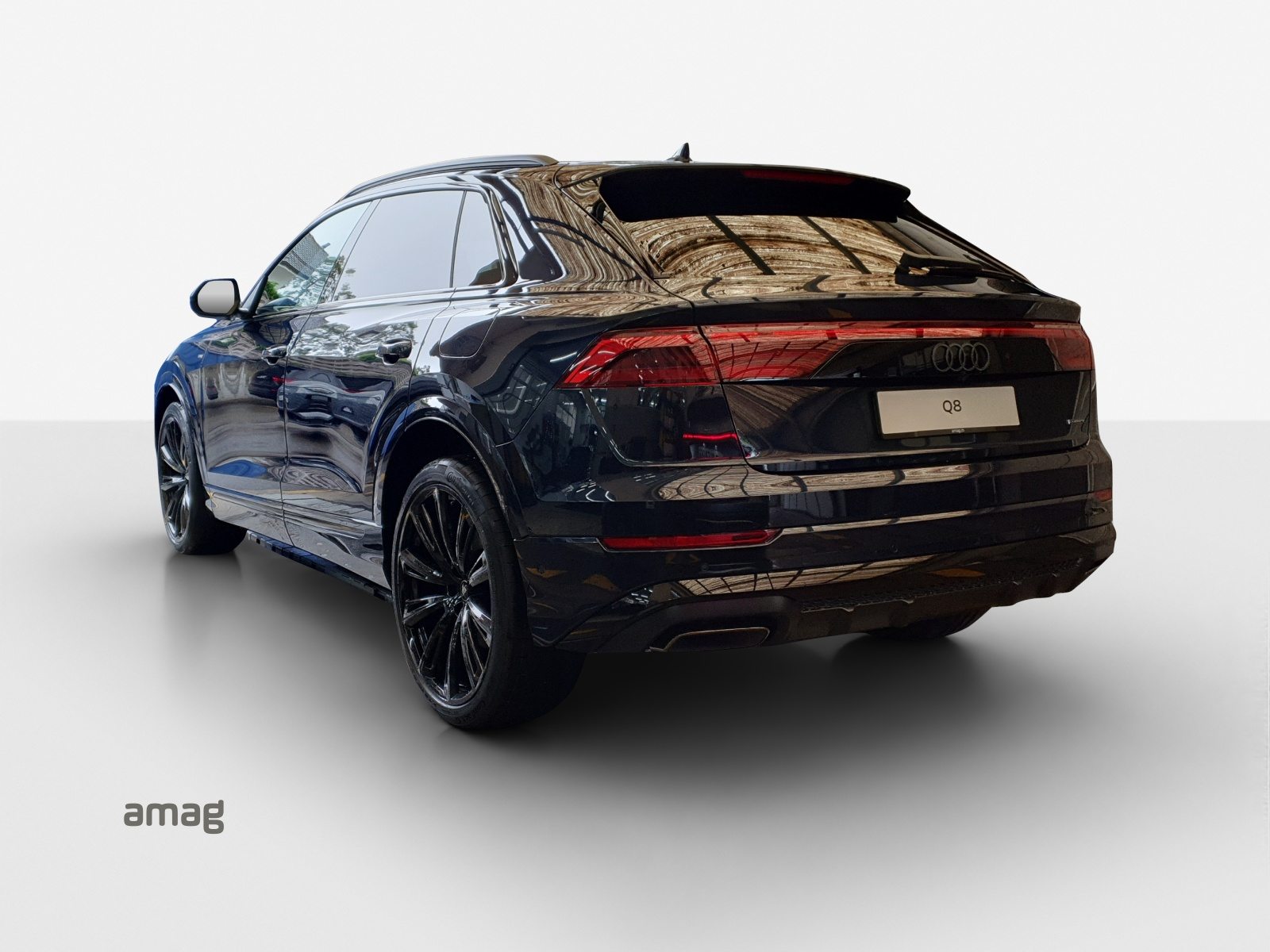 AUDI Q8 SUV TFSI e 290 kW Attraction, Hybride Intégral Essence/Électricité, Voiture de démonstration, Automatique - 3