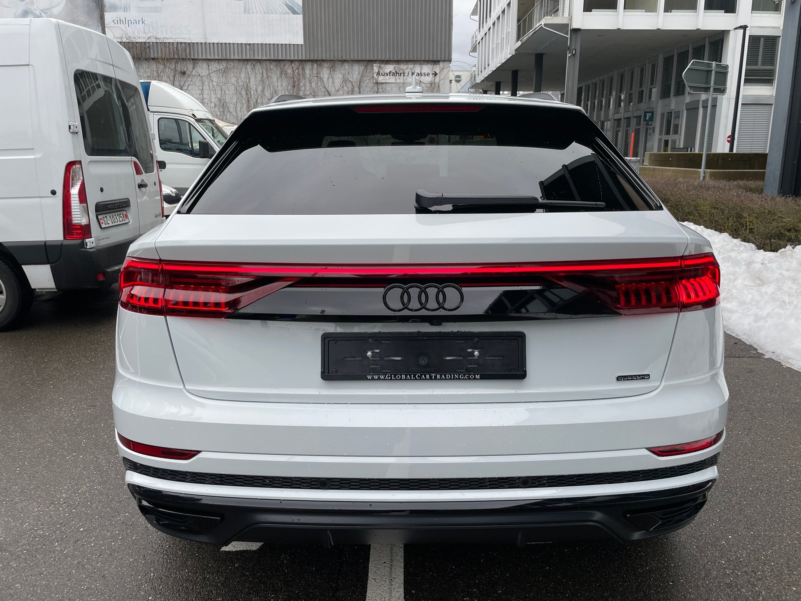 AUDI Q8 60 TFSI e quattro PHEV tiptronic, Hybride Rechargeable Essence/Électricité, Voiture de démonstration, Automatique - 5