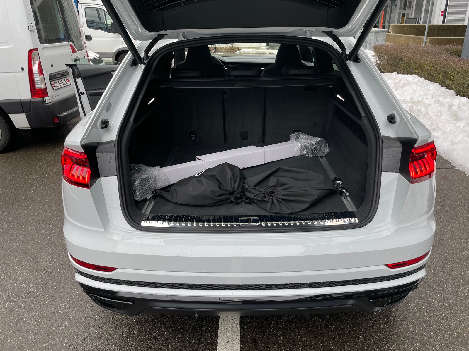 AUDI Q8 60 TFSI e quattro PHEV tiptronic, Hybride Rechargeable Essence/Électricité, Voiture de démonstration, Automatique - 6
