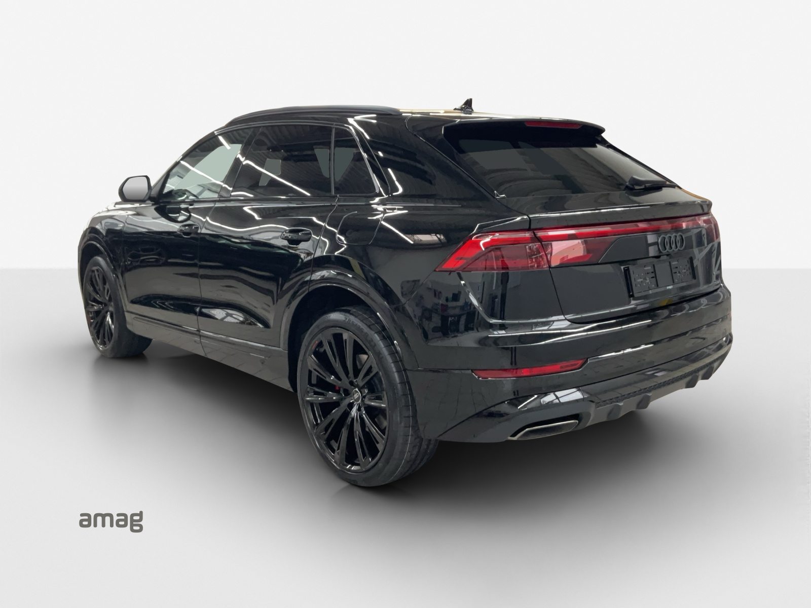 AUDI Q8 SUV TFSI e 290 kW Attraction, Full-Hybrid Petrol/Electric, Ex-demonstrator, Automatic - 3