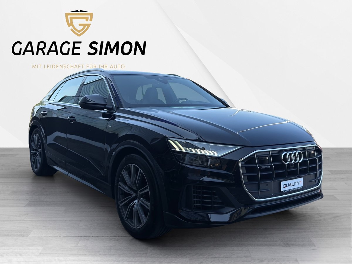 AUDI Q8 55 TFSI quattro tiptronic ***DISTANZREGLER***