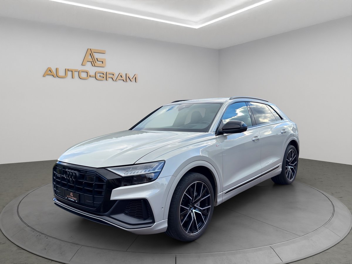 AUDI Q8 55 TFSI quattro tiptronic, Mild-Hybrid Benzin/Elektro, Occasion / Gebraucht, Automat