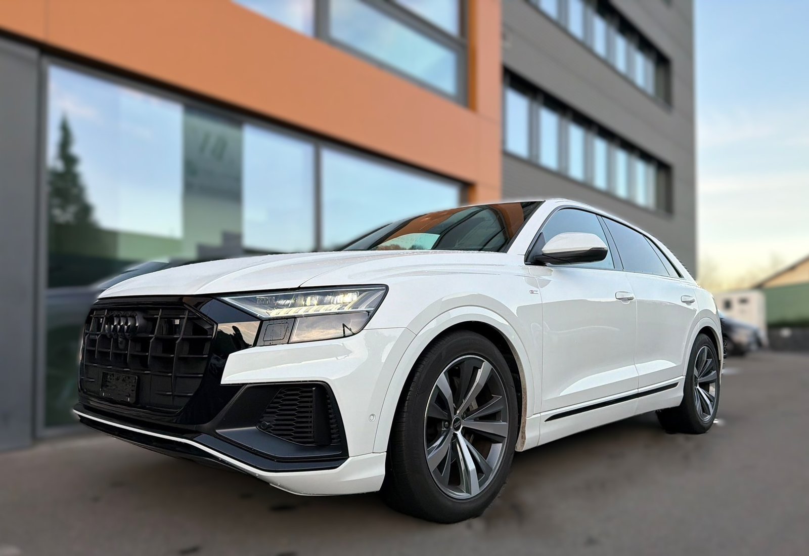 AUDI Q8 3.0 55 TFSI Black Edition quattro T-Tronic, Mild-Hybrid Petrol/Electric, Second hand / Used, Automatic - 6