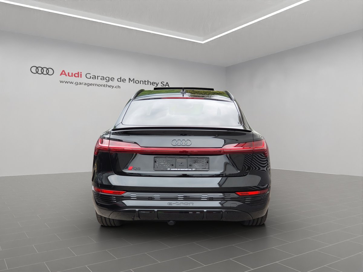 AUDI Q8 Sportback 55 e-tron S line quattro, Elektro, Vorführwagen, Automat - 5