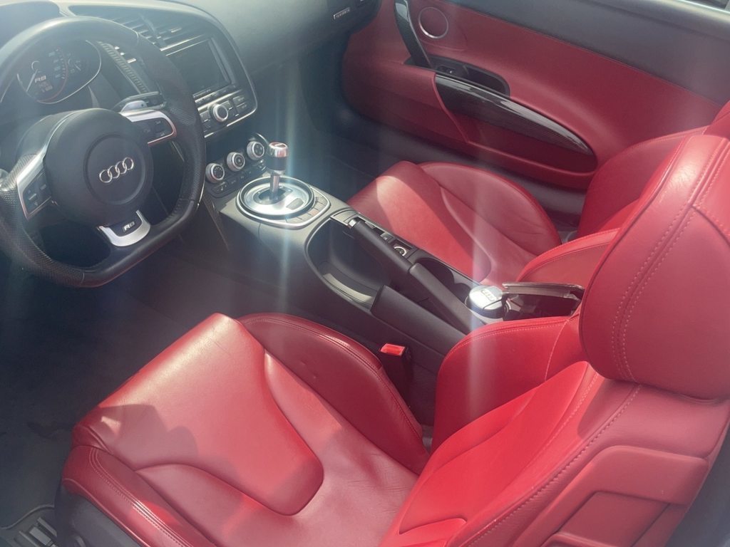 AUDI R8 Spyder 5.2 FSI V10 quattro R-Tronic, Petrol, Second hand / Used, Automatic - 5