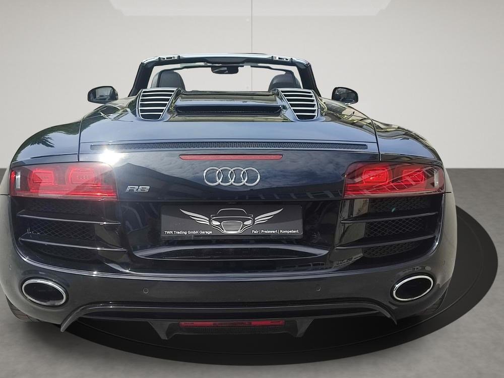 AUDI R8 Spyder 5.2 R-Tronic, Benzin, Occasion / Gebraucht, Automatik - 7