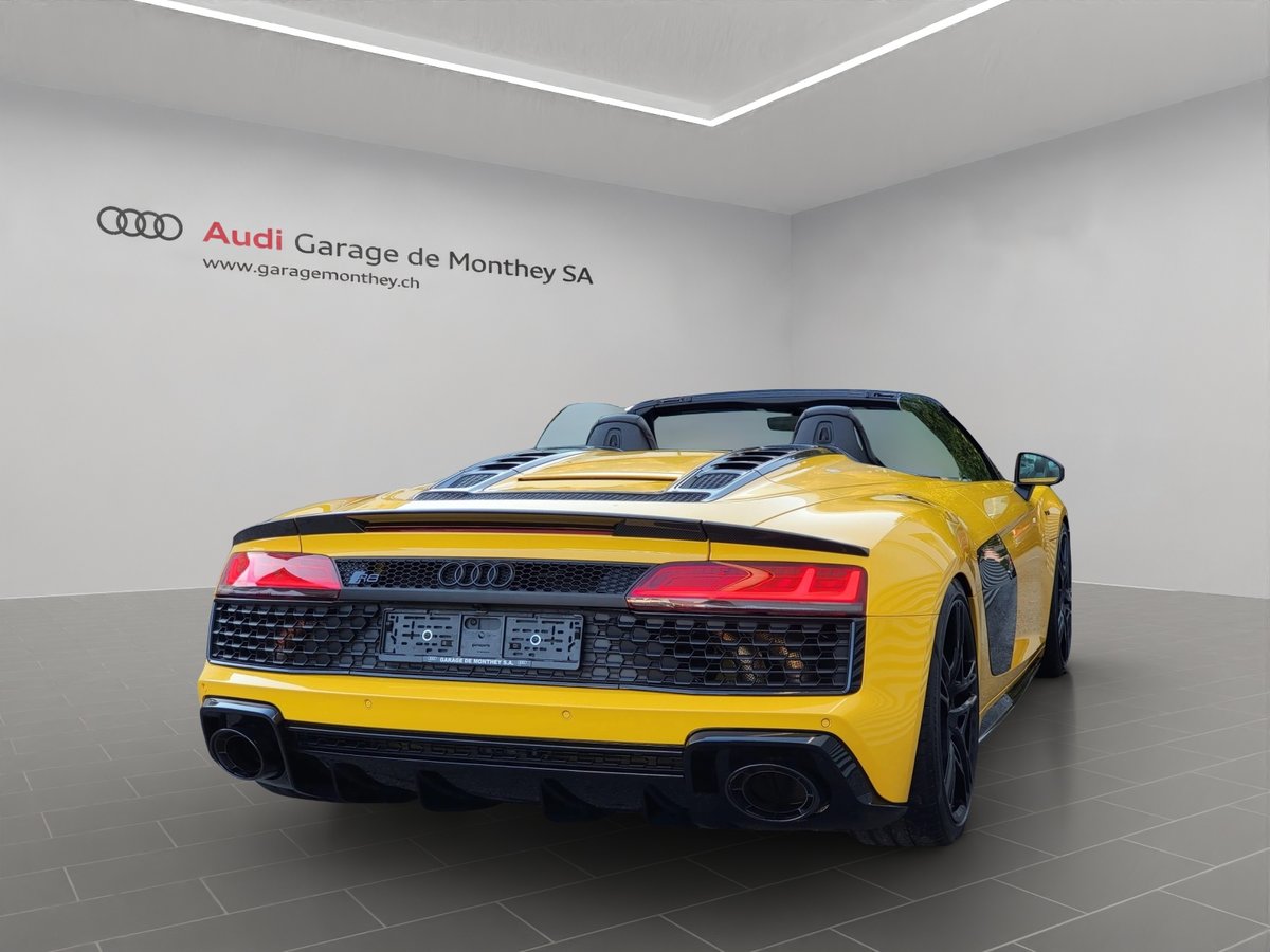 AUDI R8 Spyder performance S-Tronic, Benzin, Occasion / Gebraucht, Automatik - 4