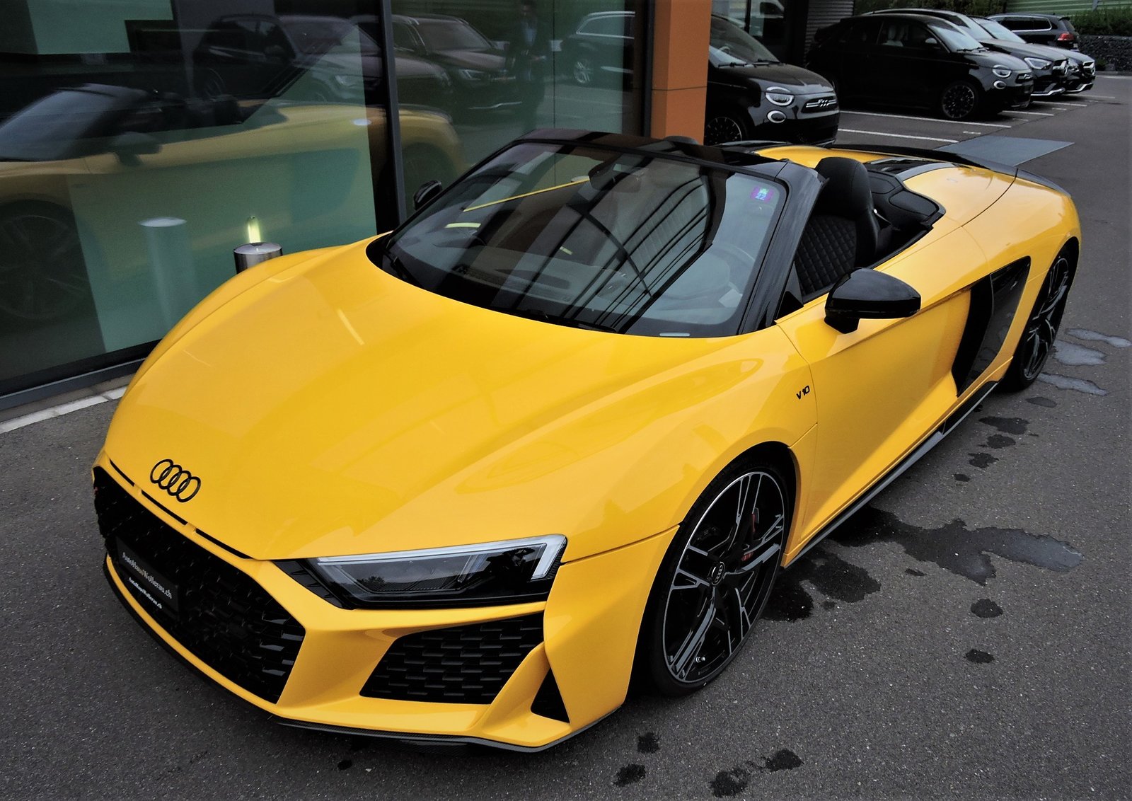 AUDI R8 Spyder 5.2 FSI V10 performance quattro S-Tronic, Petrol, Second hand / Used, Automatic - 2